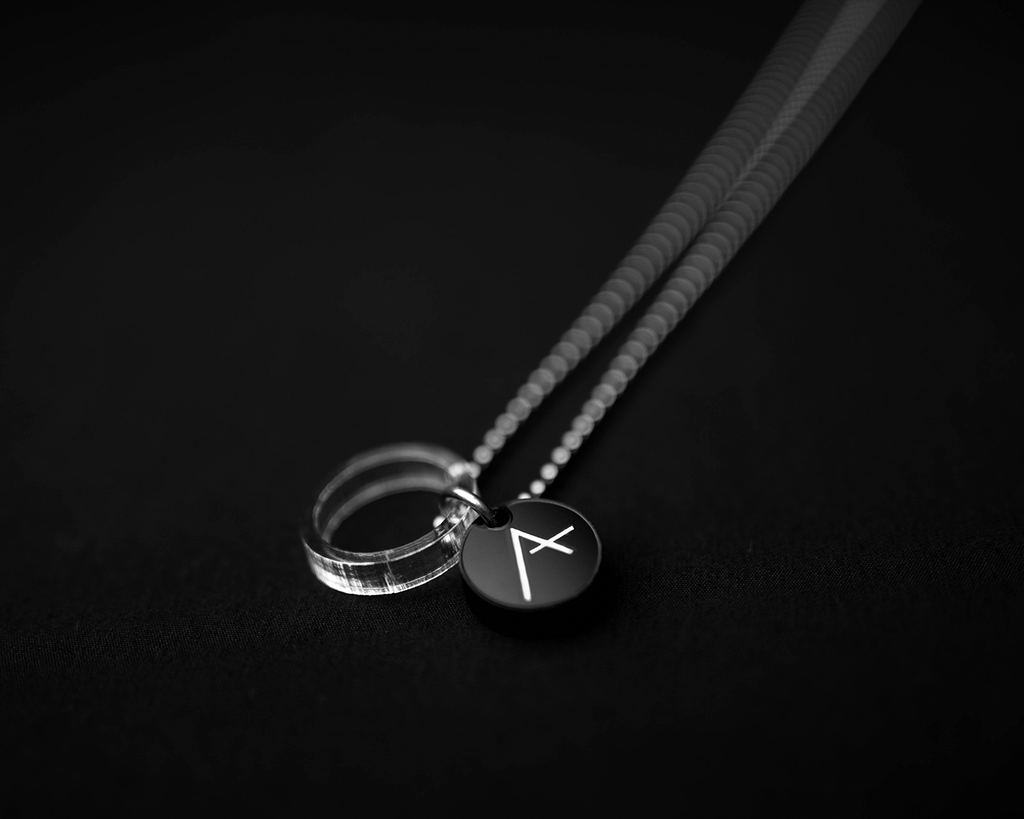 CORRELaTE NECKLACE
